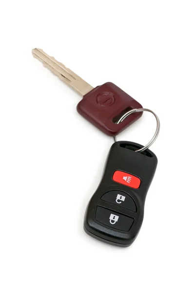 Araba anahtarları üzerinde beyaz izole — Stok fotoğraf