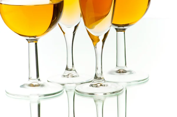 Quatro copos de vinho — Fotografia de Stock