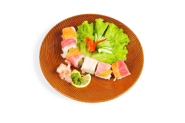 Sushi tallrik isolerat på vita — Stockfoto