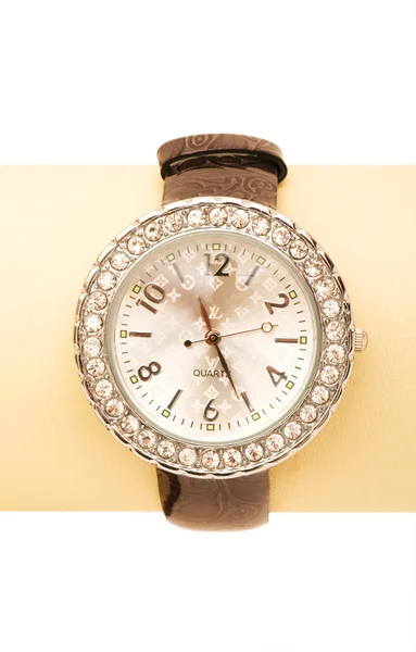 Ruční hodinky izolovaných na bílém — Stock fotografie