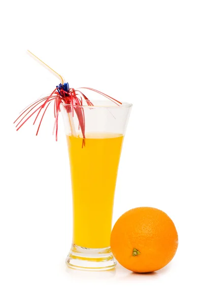 Cóctel naranja aislado en el blanco — Foto de Stock