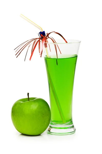 Grüner Apfel und Saft isoliert — Stockfoto