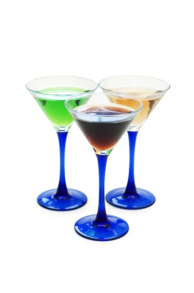 Vari cocktail isolati sul bianco — Foto Stock