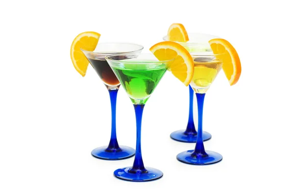 Vari cocktail isolati sul bianco — Foto Stock