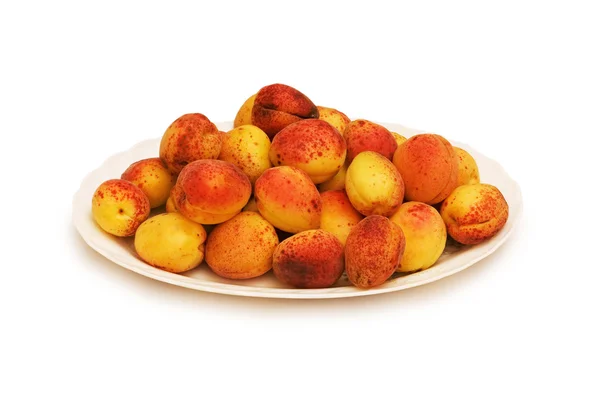Vele kleurrijke rode abrikozen — Stockfoto