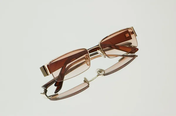 Stylové sluneční brýle — Stock fotografie