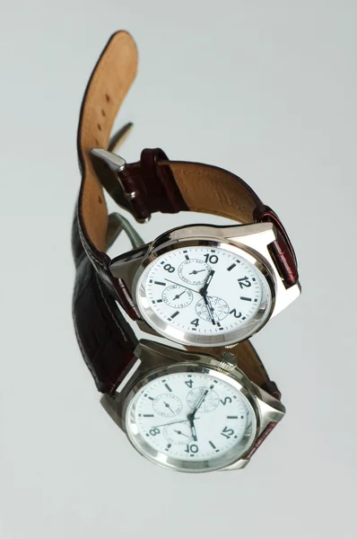 Ręka stylowy zegarek — Zdjęcie stockowe