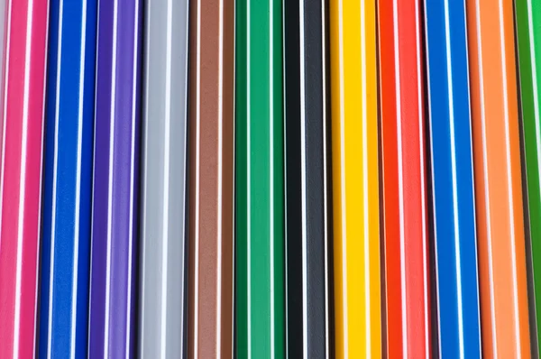 Närbild av pennor i olika färger — Stockfoto