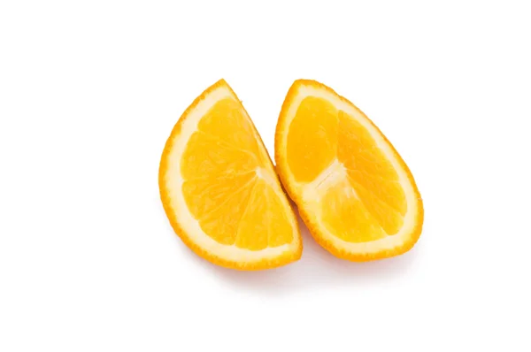 Багато апельсинів ізольовано на білому — стокове фото