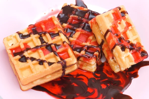 Belgian wafers with strawberry syrup — Stock Photo, Image