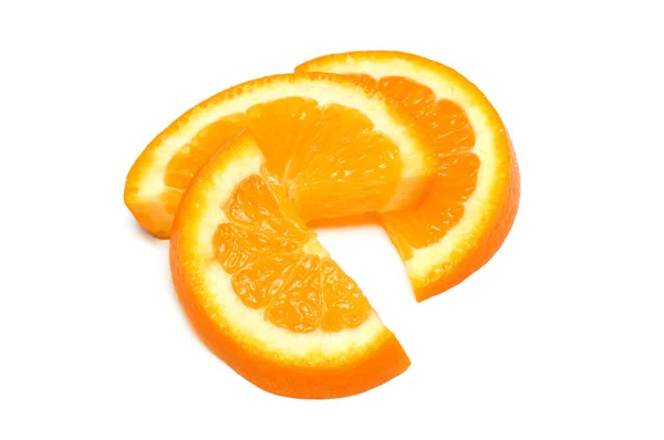 Три апельсинові скибочки ізольовані — стокове фото
