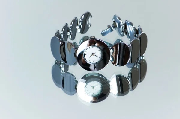 Stylový ruční hodinky — Stock fotografie