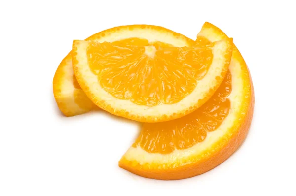 Три изолированных оранжевых ломтика — стоковое фото
