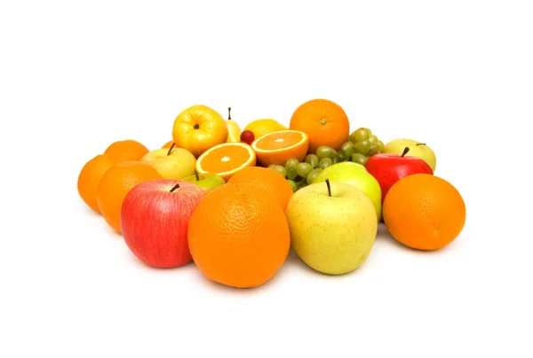 Різні фрукти ізольовані на білому — стокове фото