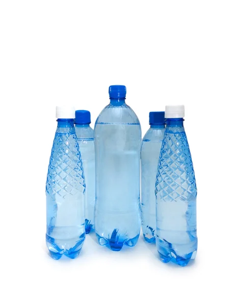 Бутылки воды изолированы на белом — стоковое фото