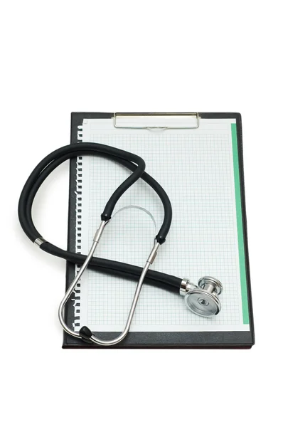 Stethoscoop op de binder geïsoleerd — Stockfoto