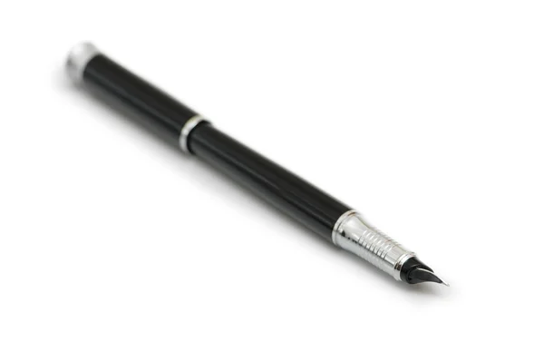 Stříbrné pero izolovaných - zaměření na špičce — Stock fotografie