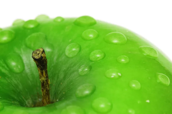 Pomme verte avec gouttes d'eau — Photo