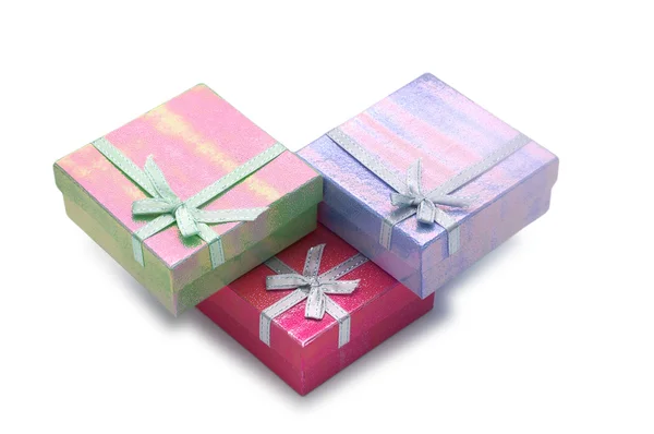 Tre gåva lådor isolerat på vita — Stockfoto