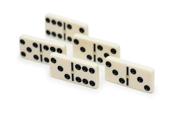 Efekt domina - Domino na białym tle — Zdjęcie stockowe