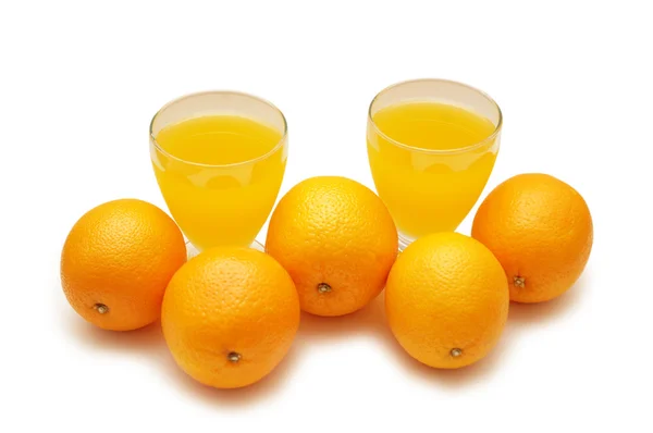 Sinaasappelen en SAP geïsoleerd — Stockfoto
