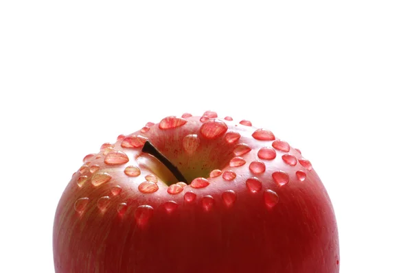 Червоне яблуко з краплями води — стокове фото