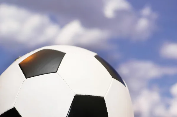 Fotboll med svart och vitt — Stockfoto