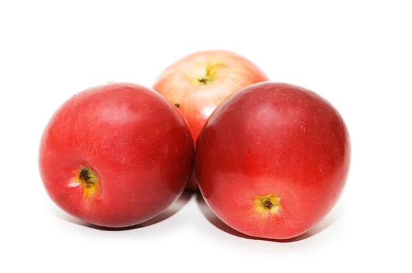Τρία κόκκινα μήλα απομονωθεί — Φωτογραφία Αρχείου