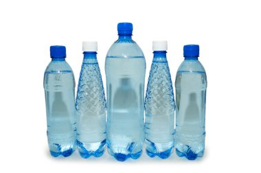 botellas de agua aisladas en blanco