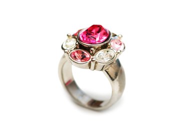 izole kırmızı taşı ile ring