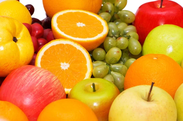 Διάφορα πολύχρωμα φρούτα που διοργανώνονται — Φωτογραφία Αρχείου