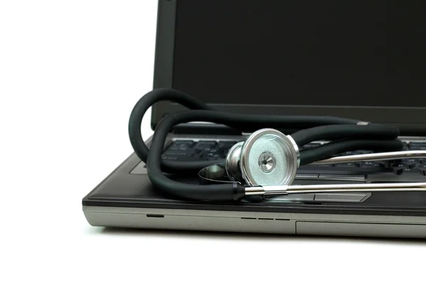 Stetoskop och laptop — Stockfoto