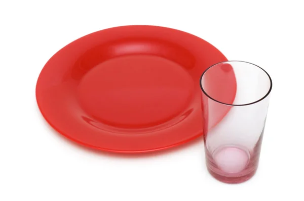 Rote Platte und Glas isoliert — Stockfoto