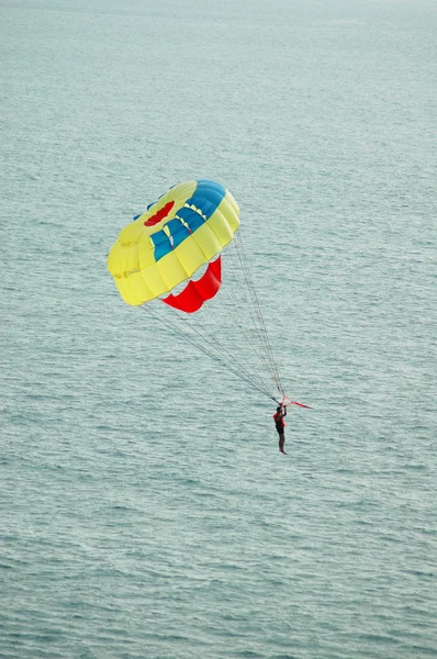 Man on the parachute — Stock Photo, Image