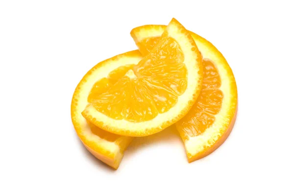 Três fatias de laranja isoladas — Fotografia de Stock