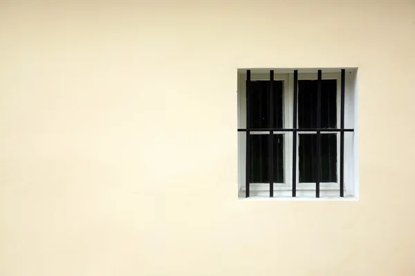 Klein venster — Stockfoto