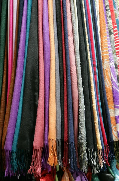 Färg scarfs — Stockfoto