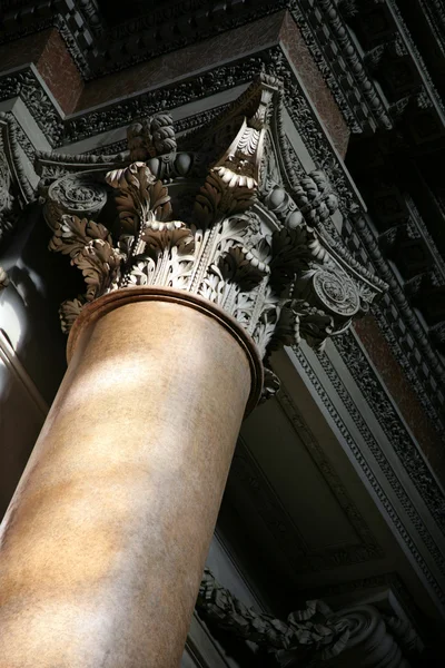 Marmor kolonn — Stockfoto