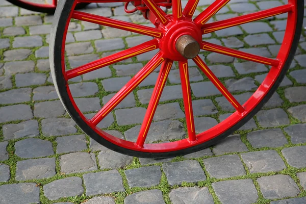 Roda de uma carruagem ambulante — Fotografia de Stock