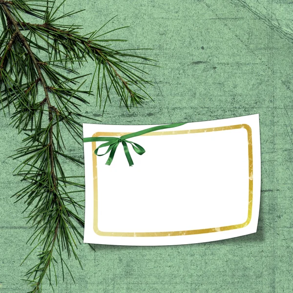 Κάρτα με το χριστουγεννιάτικο δέντρο σε φόντο — Φωτογραφία Αρχείου