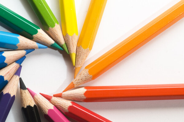 Цветной карандаш
