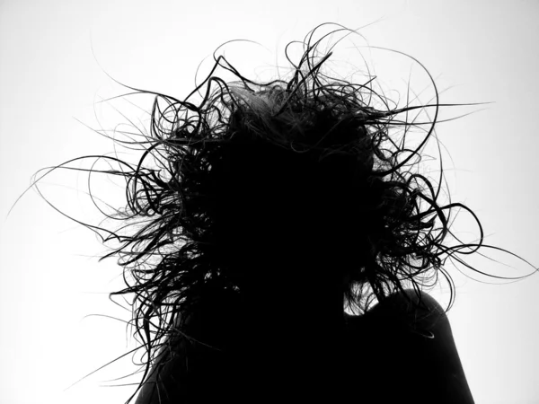 A menina com cabelo molhado — Fotografia de Stock