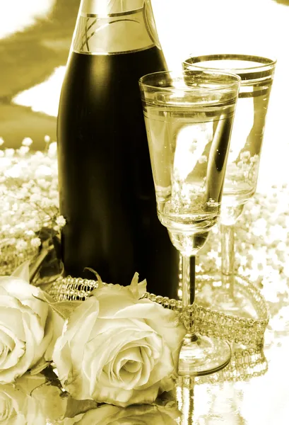 シャンパンとバラ — ストック写真