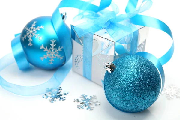 Cadeau en blauwe tape — Stockfoto