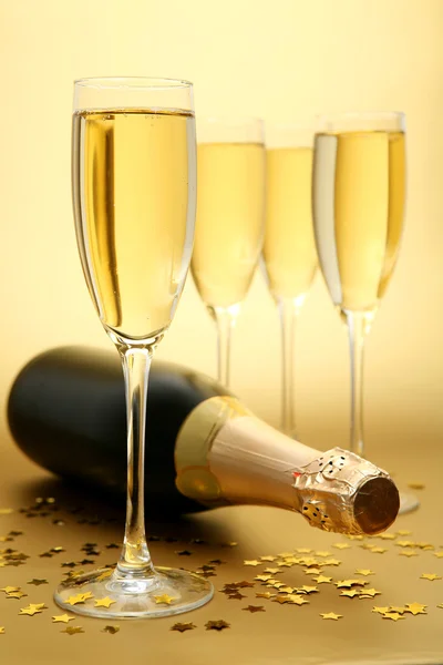 Champagne in glasses — Stock Photo, Image