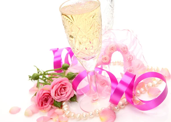 Şampanya ve güller — Stok fotoğraf