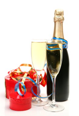 Şampanya ve hediyeler
