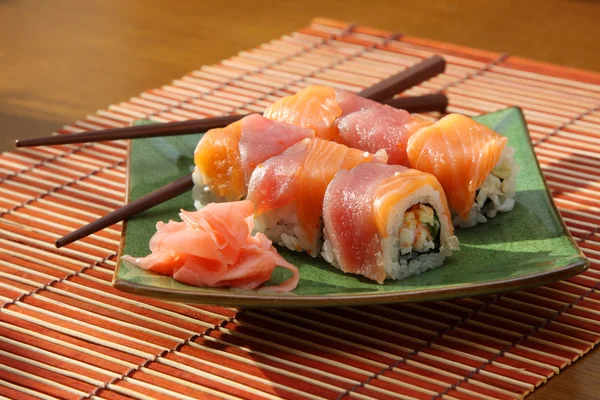 Rouleaux d'extrémité Sushi Photos De Stock Libres De Droits