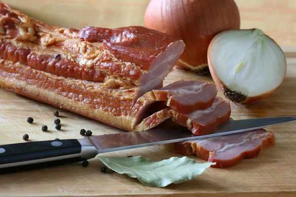 Schweinefleisch in Scheiben geschnitten — Stockfoto