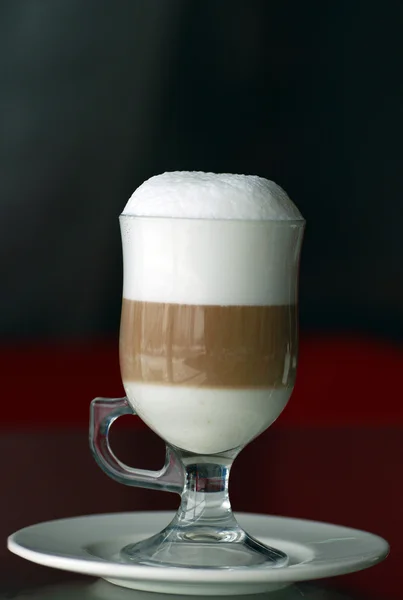 Latte καφέ καφέ σε ένα ποτήρι — Φωτογραφία Αρχείου